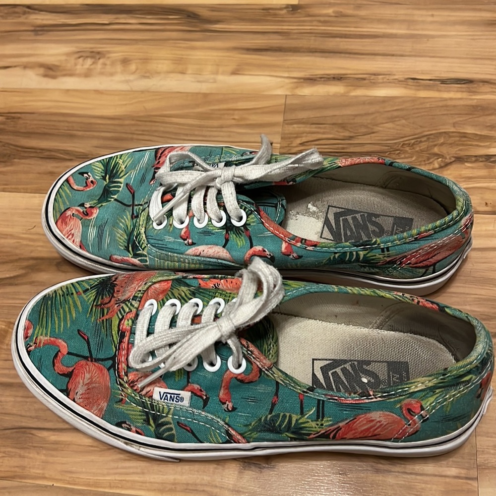 Flamingo Vans - Picture 2 of 7